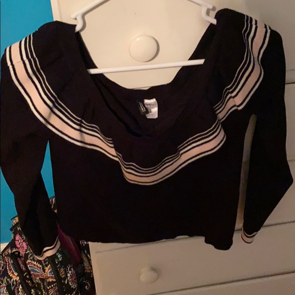 off the shoulder crop top...